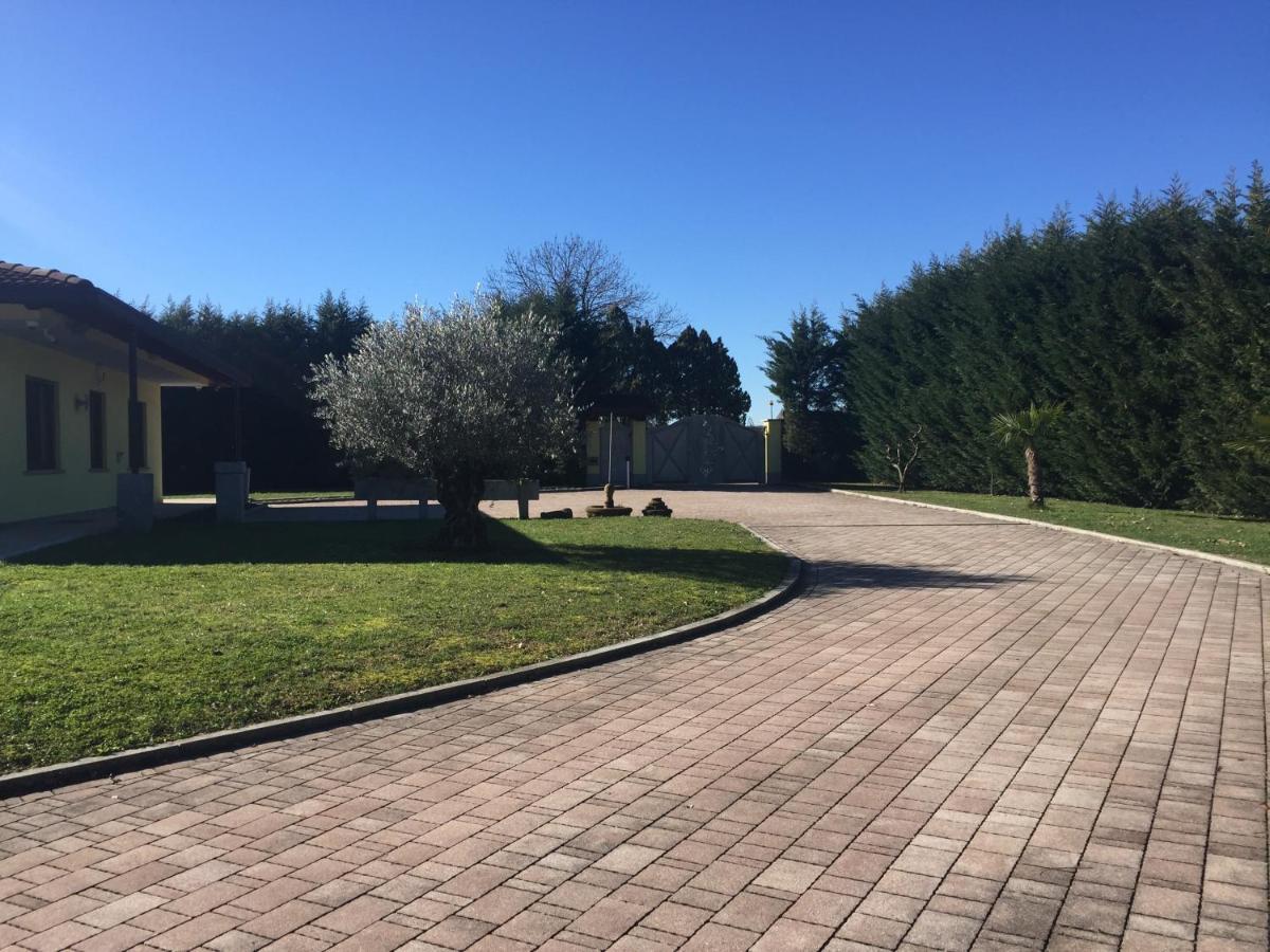 Villa Althea Ronago Exterior foto