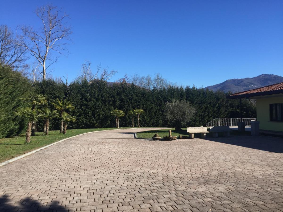 Villa Althea Ronago Exterior foto